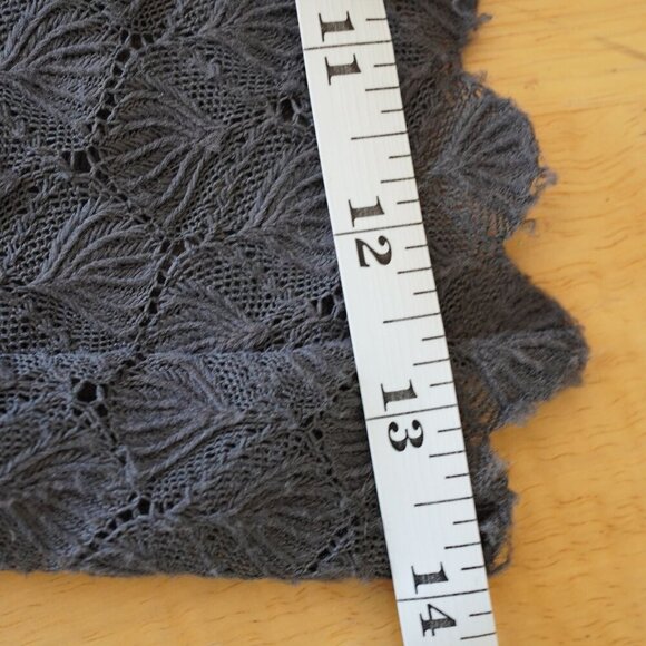 Free People Black Knit Crochet Bell Bottom Pants Women’s XS Boho Flare Scallop H - Picture 9 of 9